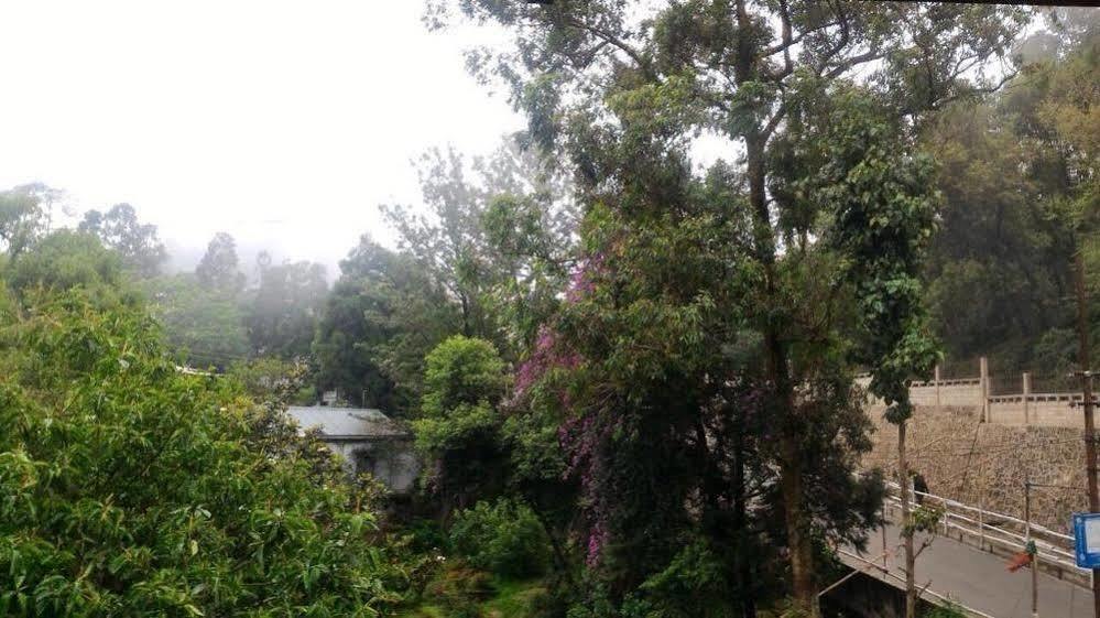 Hotel Majestic Shillong Exterior foto